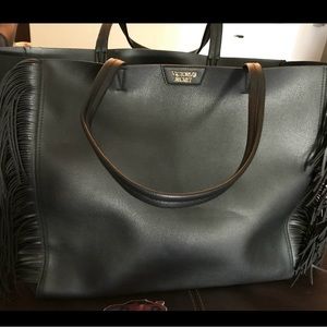 Victoria’s Secret black tote
